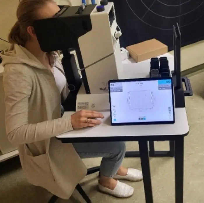 One of our volunteer-observers using the RALV