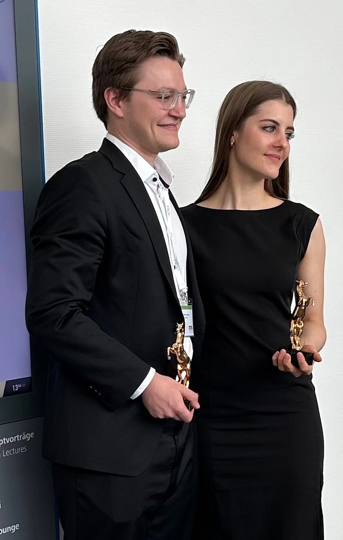 Prizewinners: Max Hammer and Leonie Britz. HammerundBritz
