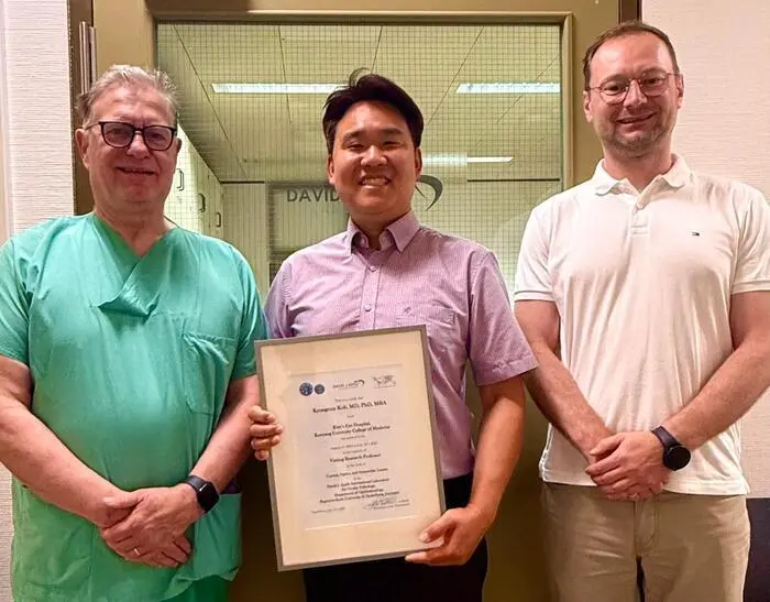 Prof Auffarth, Dr Koh and Dr Łabuz 
