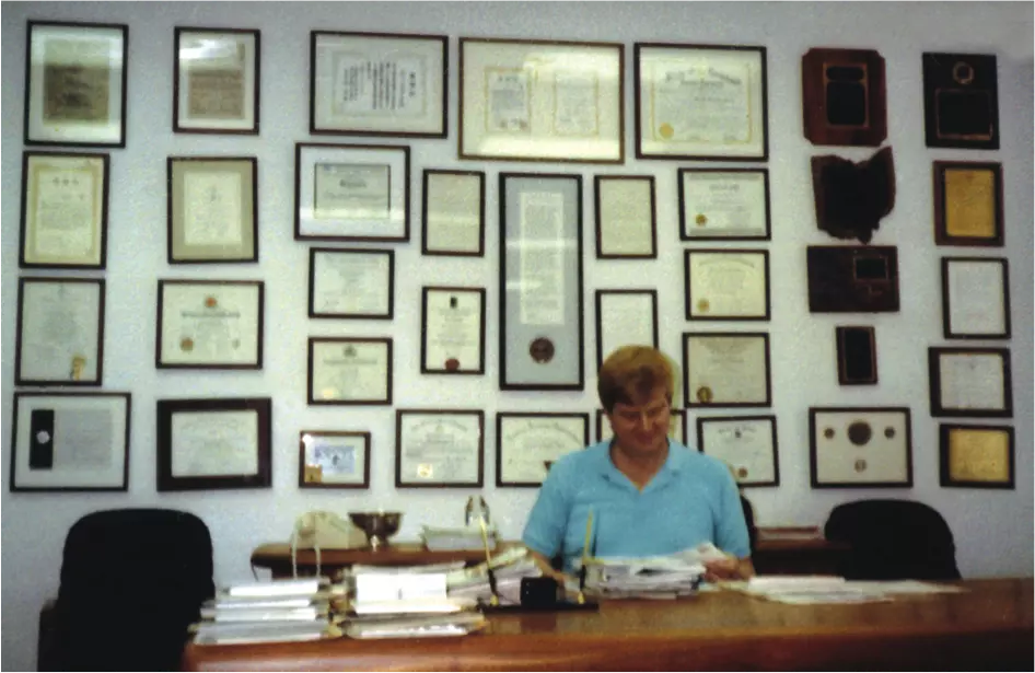 The 80th anniversary of David Apple - Featured image